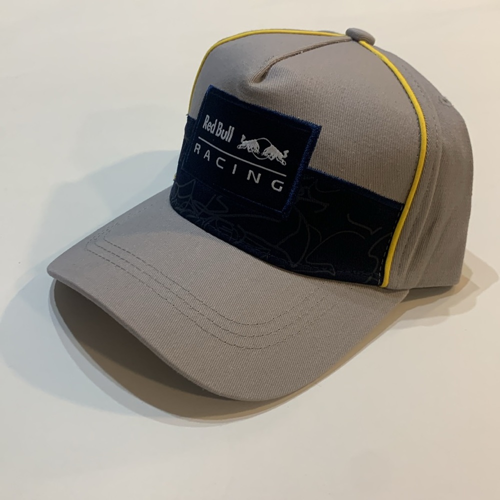 Red Bull Racing Baseball Hat - Picture 3 of 7